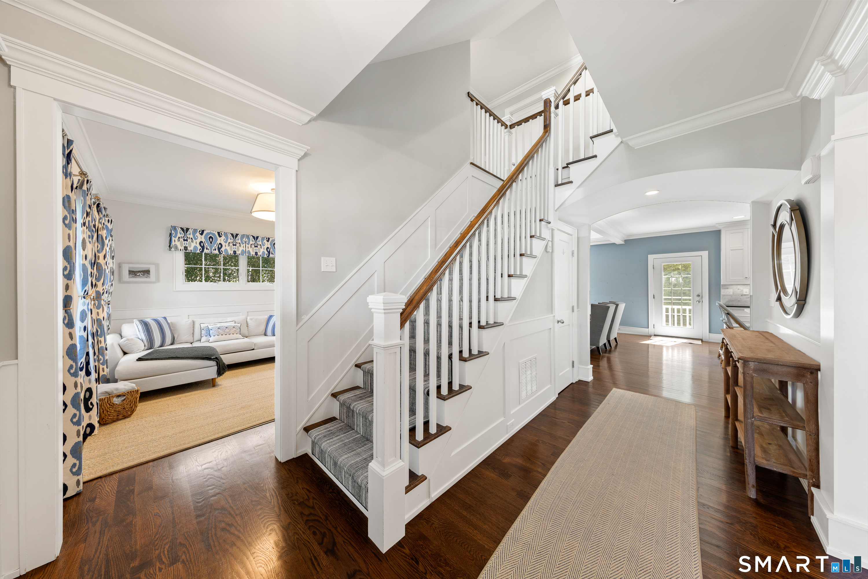 110 Smith Street Fairfield, CT 06824 - Photo 12 of 38
