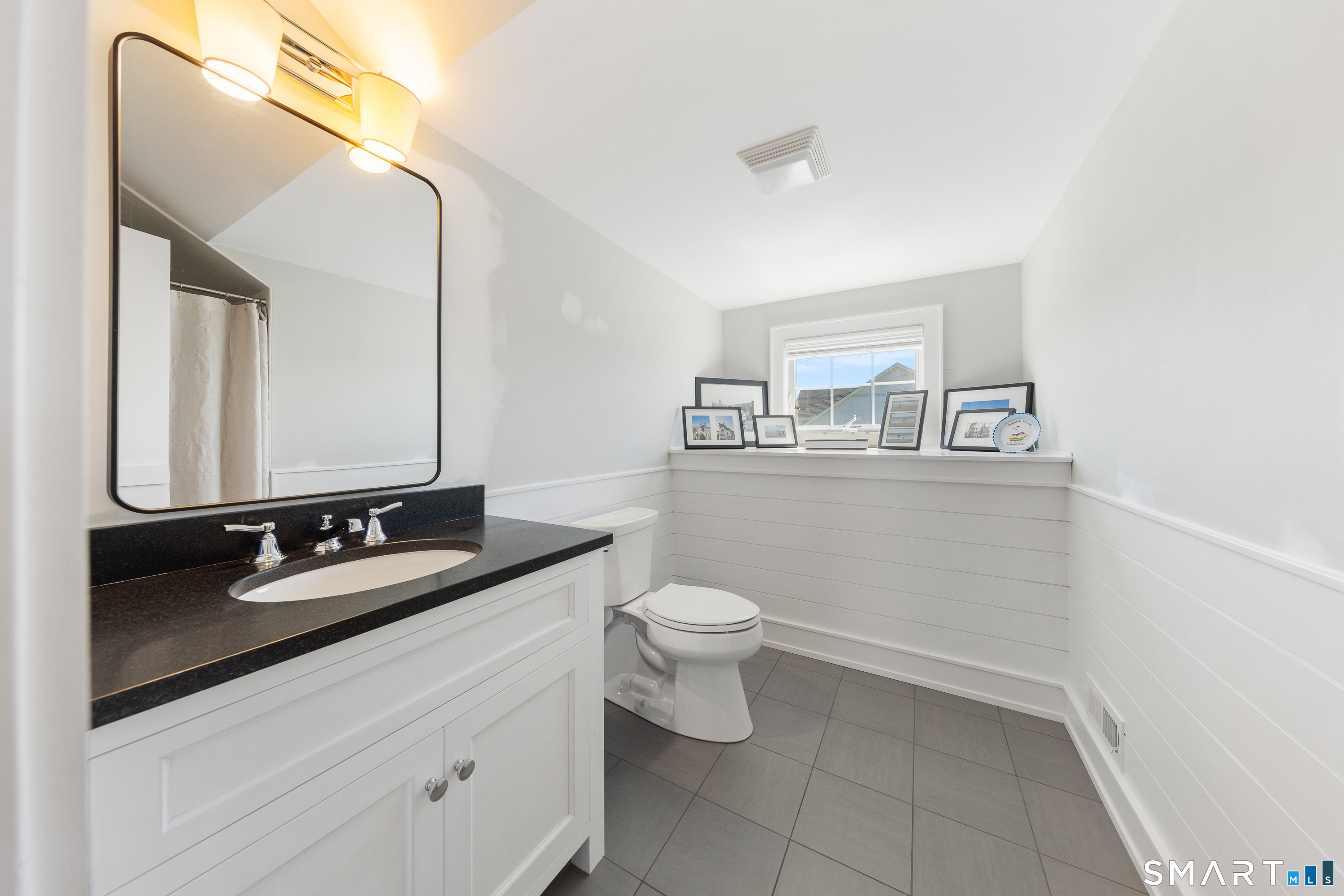 110 Smith Street Fairfield, CT 06824 - Photo 26 of 38
