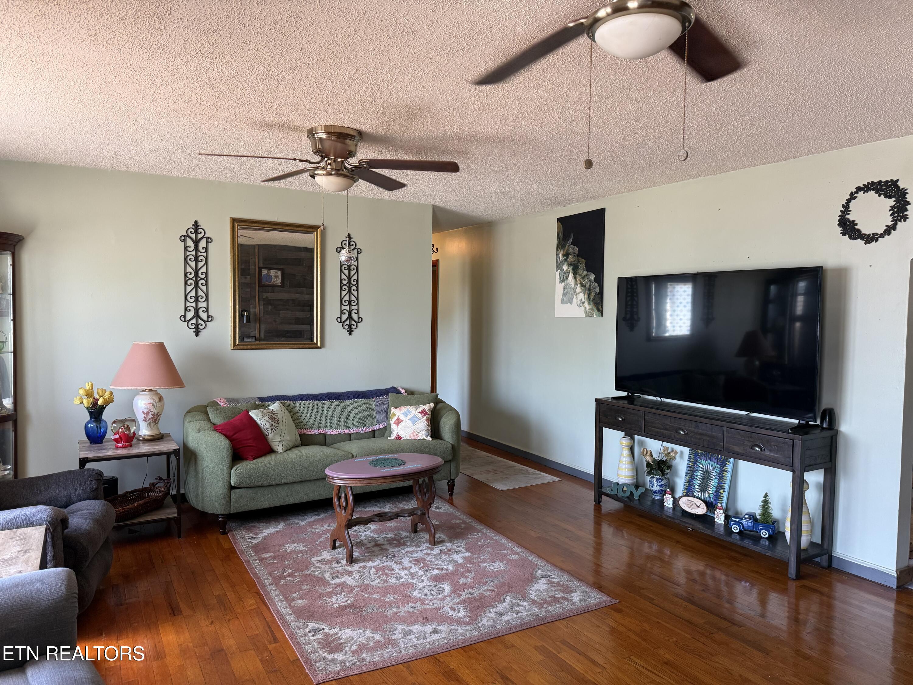 708 Rio-Vista Drive Loudon, TN 37774 - Photo 8 of 53 IMG_9665