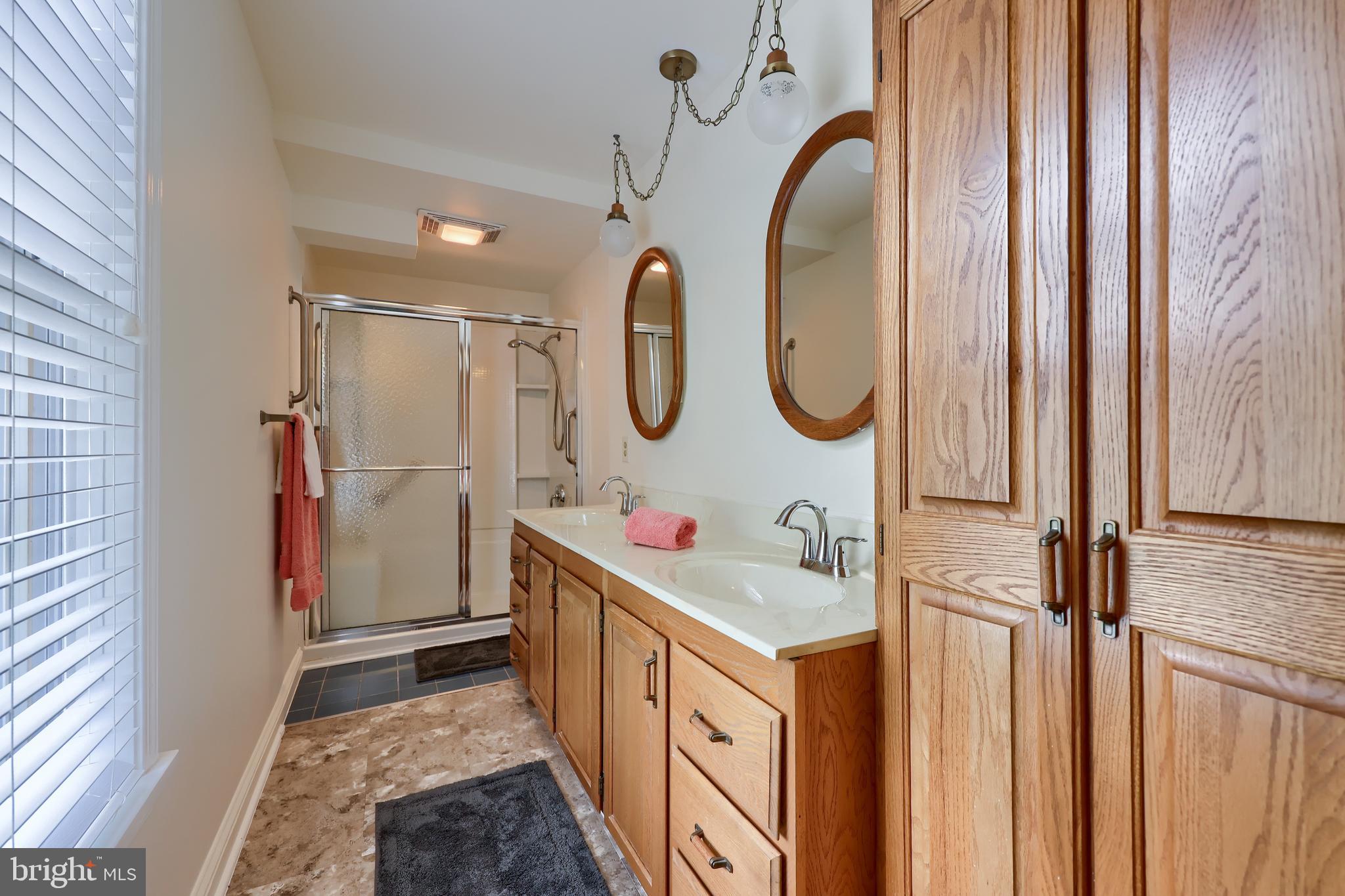 335 South Cedar Street Lititz, PA 17543 - Photo 19 of 55 Two-story unit - 337 S Cedar St