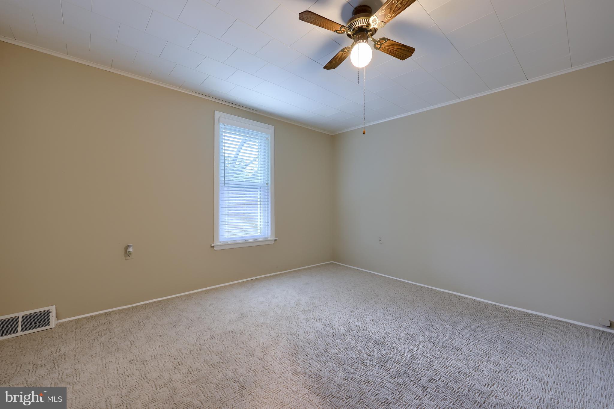 335 South Cedar Street Lititz, PA 17543 - Photo 21 of 55 Two-story unit - 337 S Cedar St