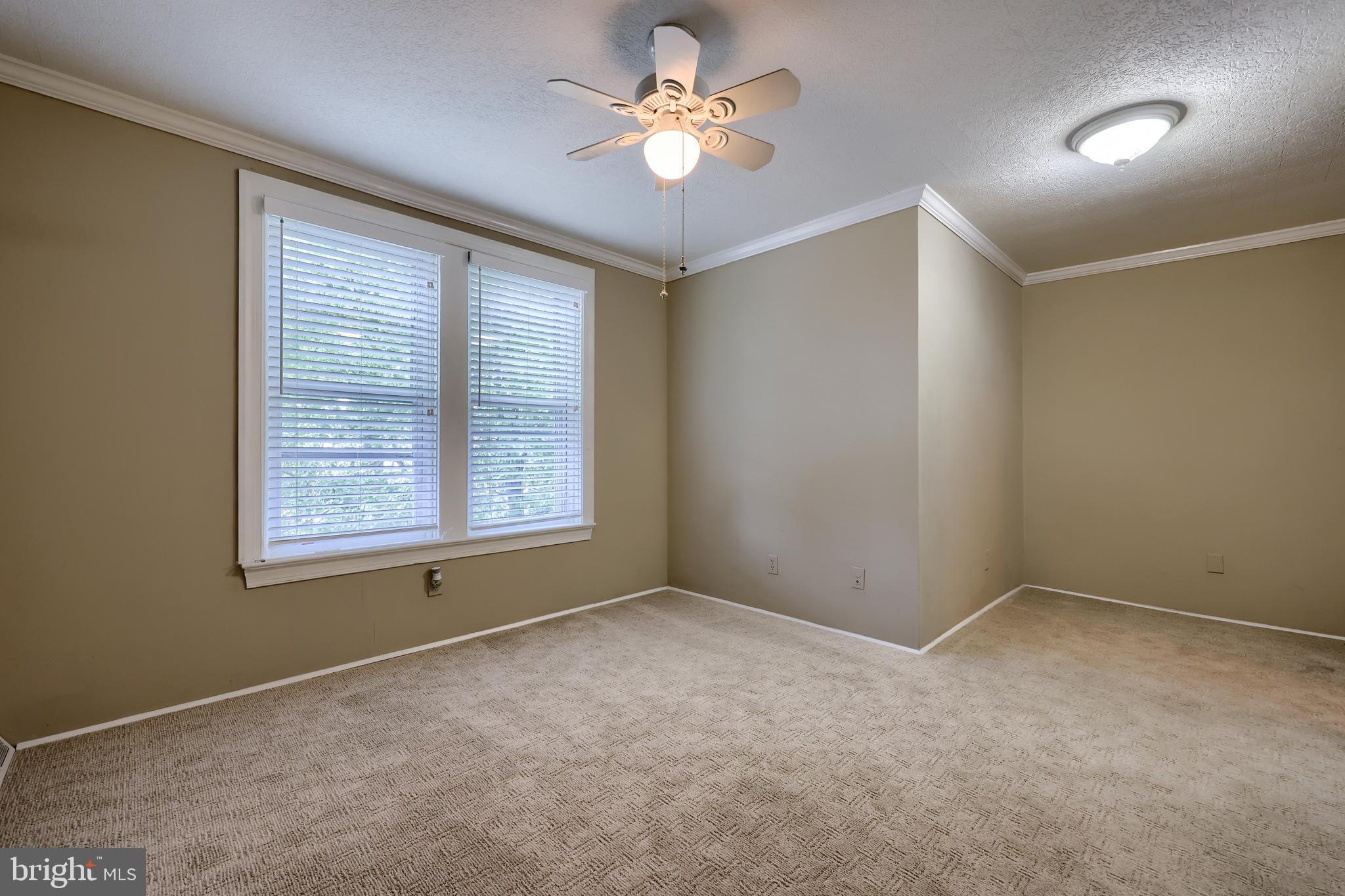 335 South Cedar Street Lititz, PA 17543 - Photo 23 of 55 Two-story unit - 337 S Cedar St