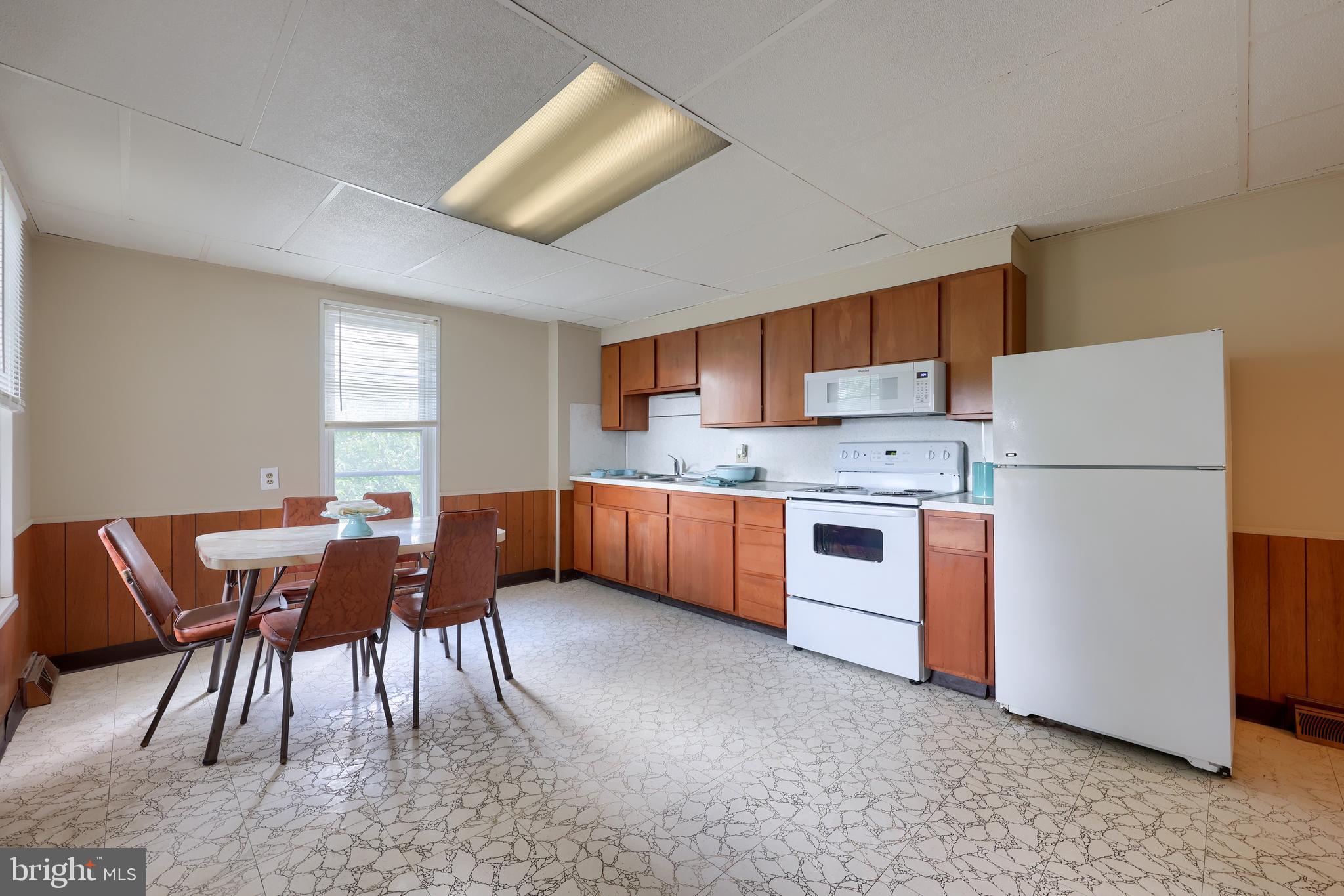 335 South Cedar Street Lititz, PA 17543 - Photo 36 of 55 Upper level unit - 335 S Cedar St