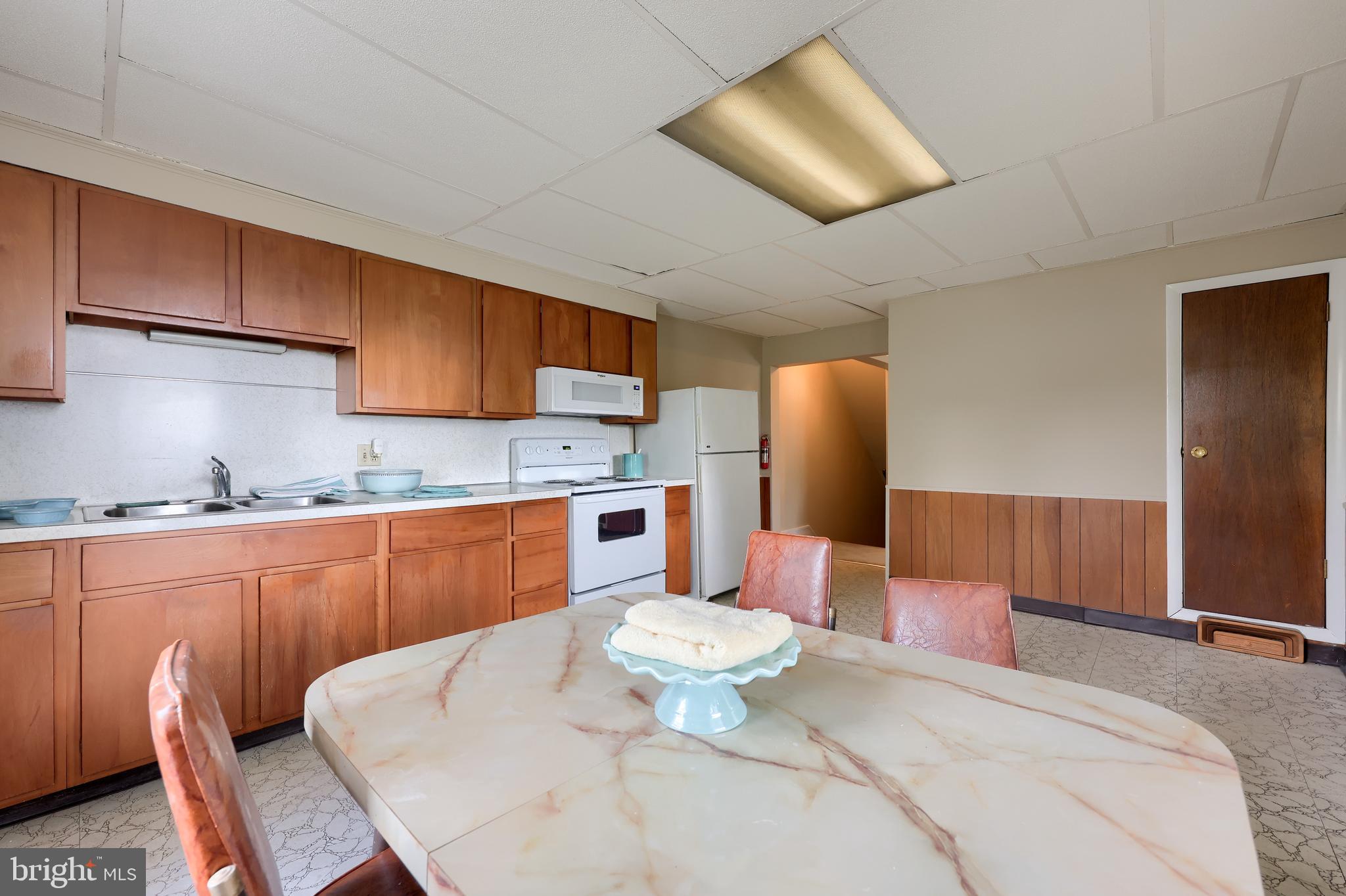 335 South Cedar Street Lititz, PA 17543 - Photo 38 of 55 Upper level unit - 335 S Cedar St