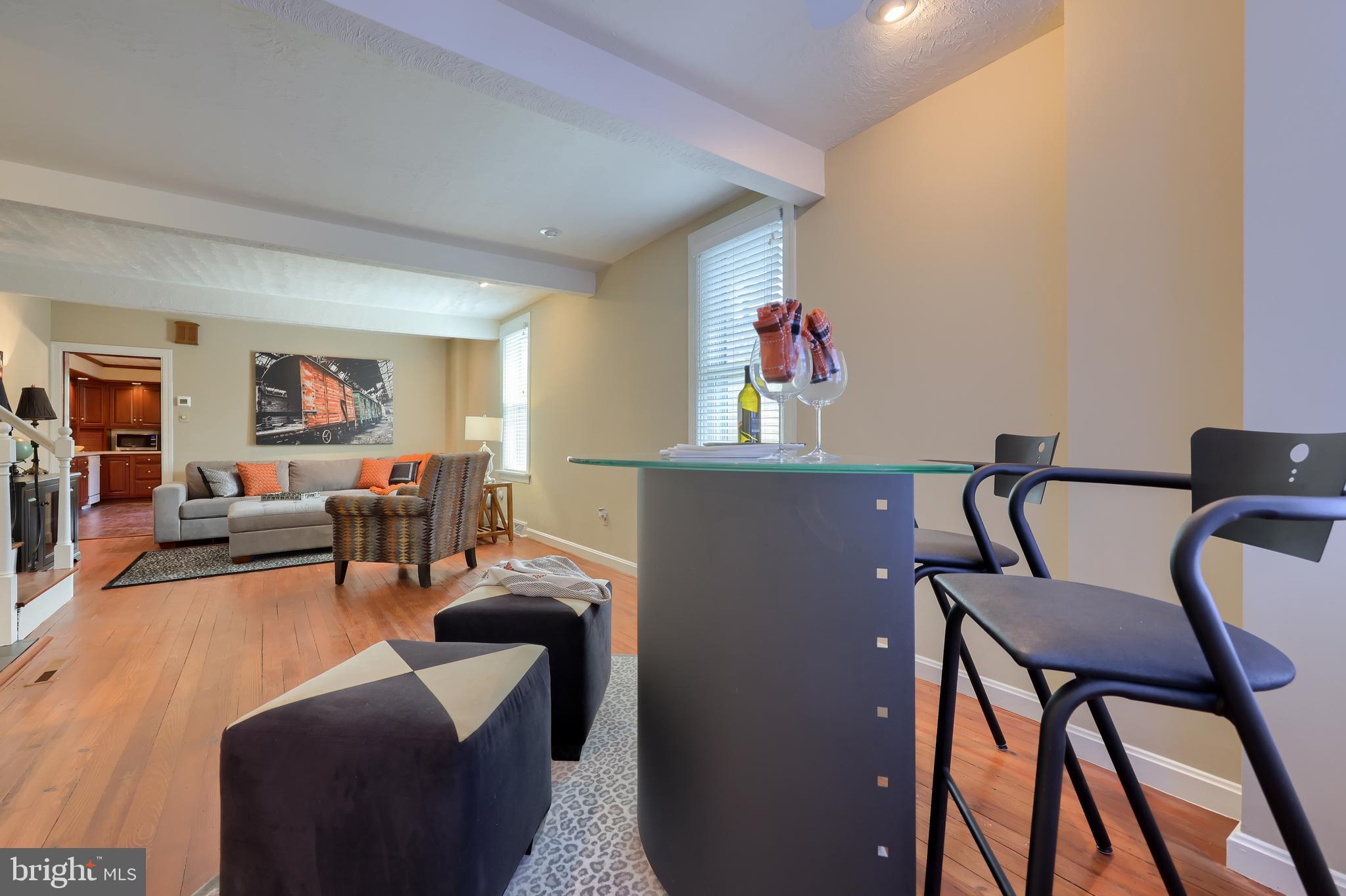 335 South Cedar Street Lititz, PA 17543 - Photo 4 of 55 Two-story unit - 337 S Cedar St