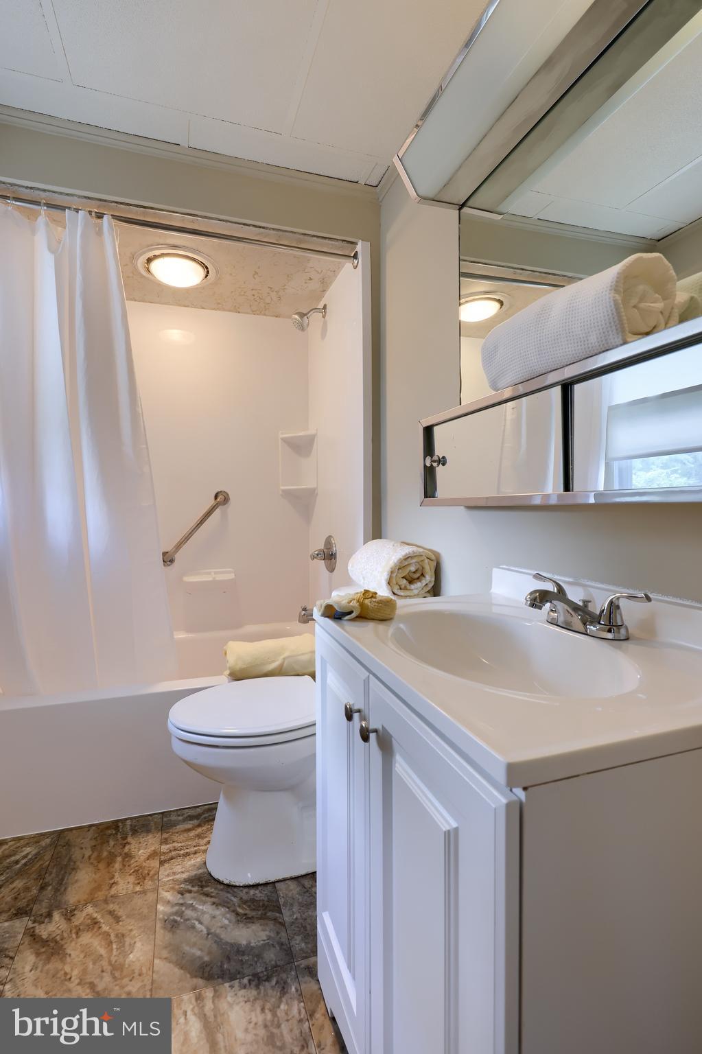 335 South Cedar Street Lititz, PA 17543 - Photo 41 of 55 Upper level unit - 335 S Cedar St