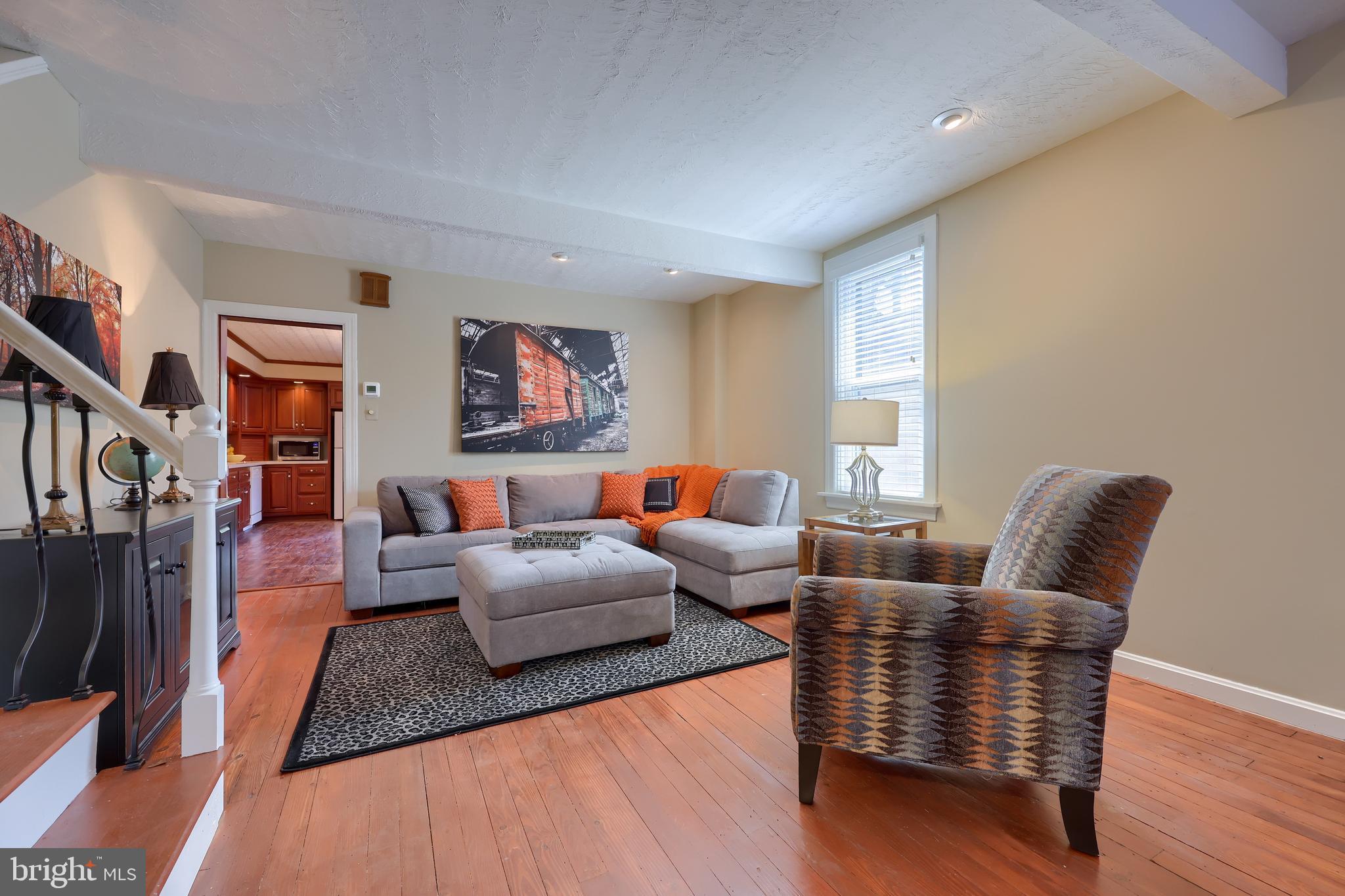 335 South Cedar Street Lititz, PA 17543 - Photo 6 of 55 Two-story unit - 337 S Cedar St