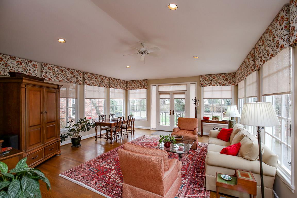 143 Alton Road Nashville, TN 37205 - Photo 12 of 25 a living room with furniture and a large window