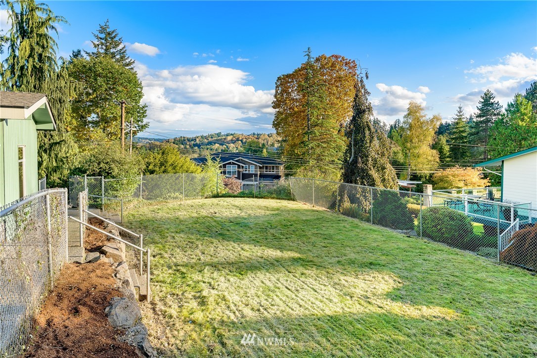 18905 Ross Road Bothell, WA 98011 - Photo 24 of 29 Gallery Image 24