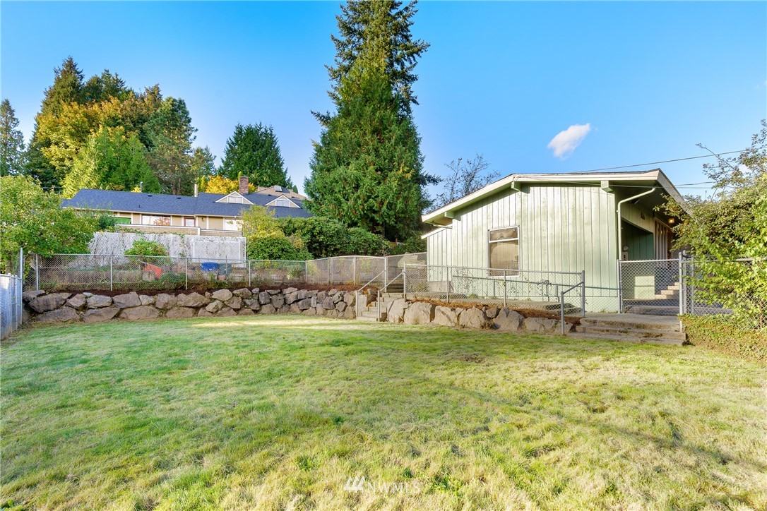 18905 Ross Road Bothell, WA 98011 - Photo 26 of 29 Gallery Image 26