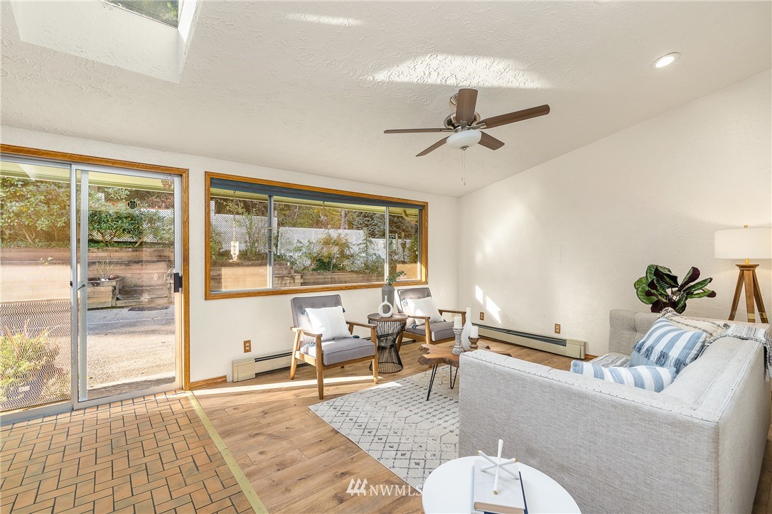 18905 Ross Road Bothell, WA 98011 - Photo 8 of 29 Gallery Image 8