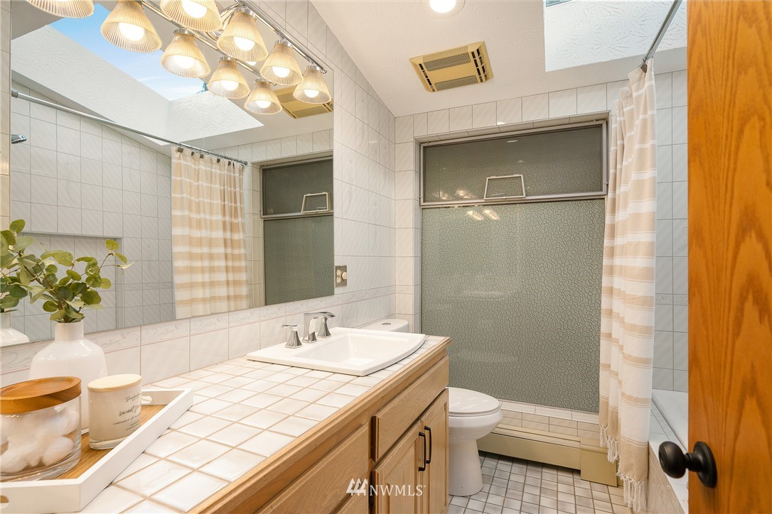 18905 Ross Road Bothell, WA 98011 - Photo 10 of 29 Gallery Image 10