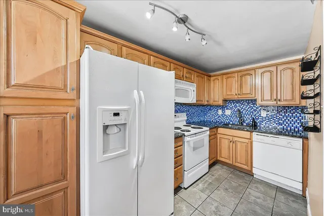 $225,000 | 343 Westpark Lane, Clifton Heights, PA 19018