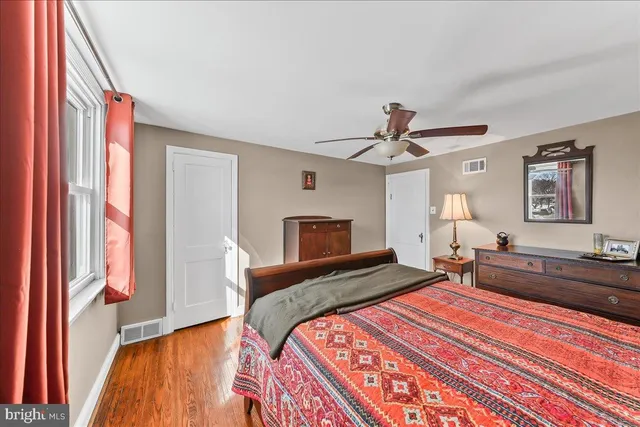 $225,000 | 343 Westpark Lane, Clifton Heights, PA 19018