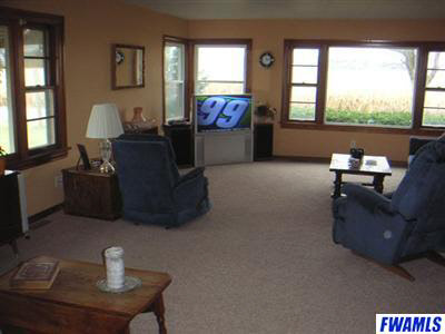 907 South County Line Road East Fort Wayne, IN 46819 - Photo 5 of 8