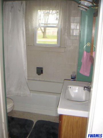 907 South County Line Road East Fort Wayne, IN 46819 - Photo 7 of 8