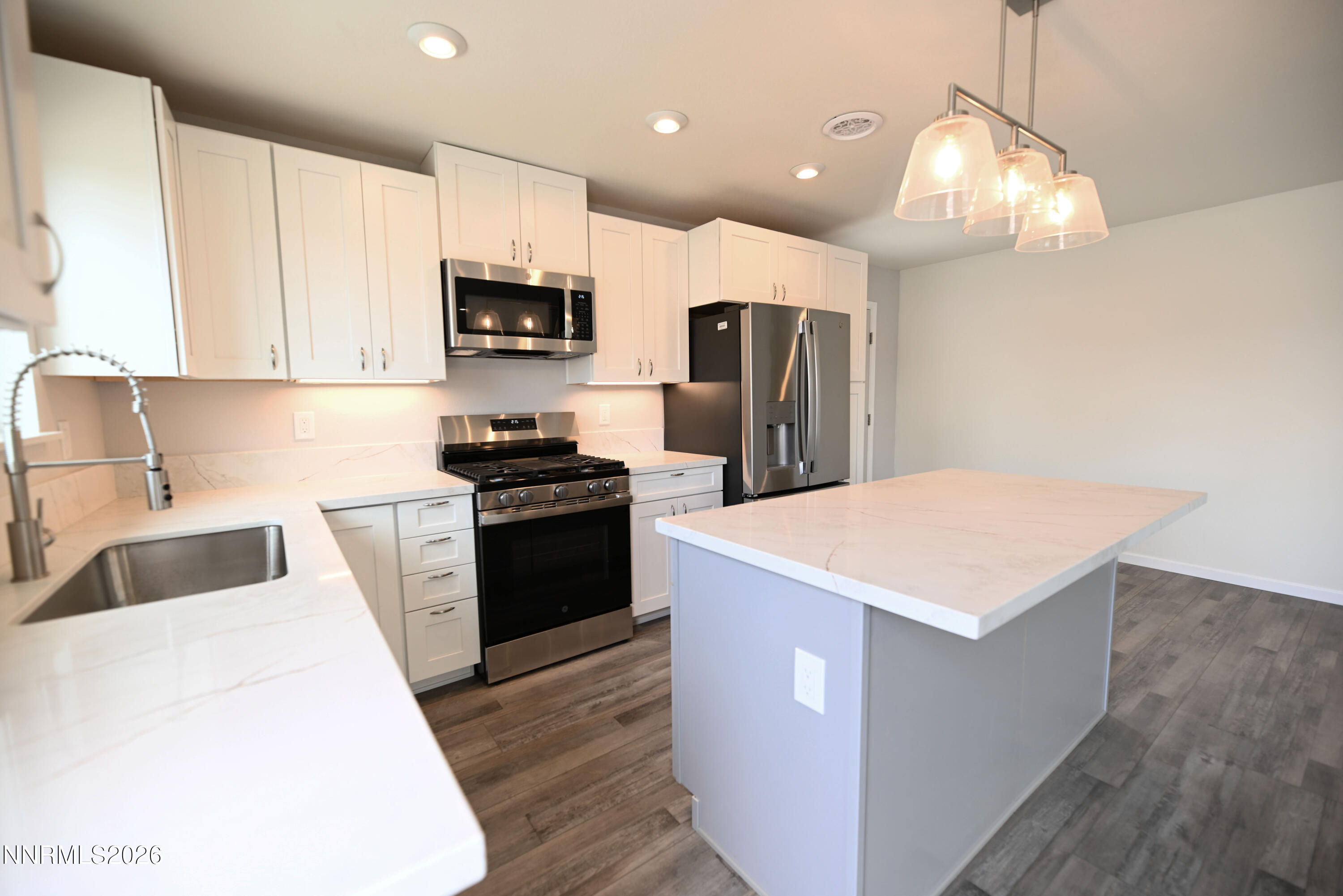 349 Shadow Lane Fernley, NV 89408 - Photo 8 of 22 DSC_4453 copy