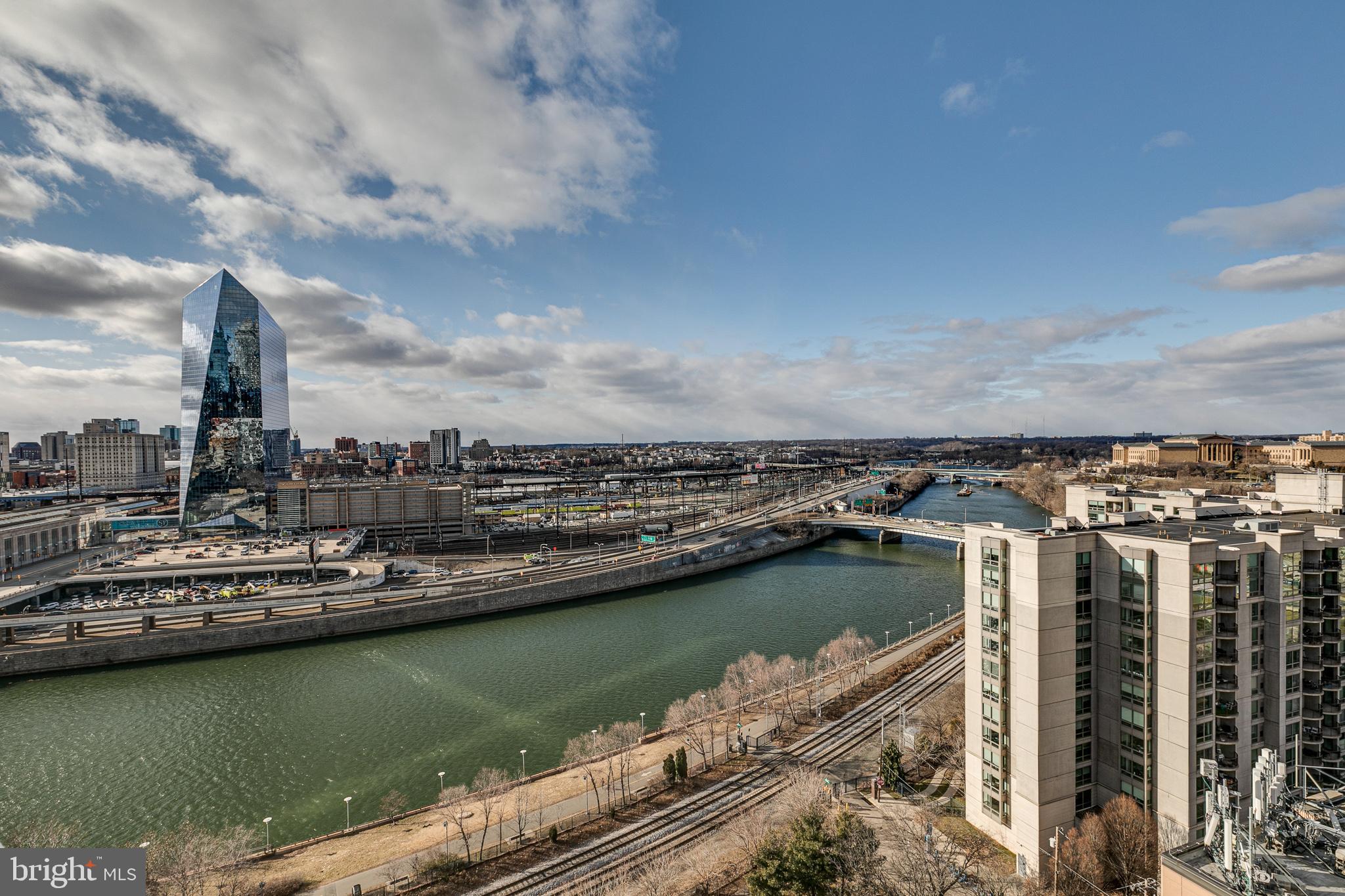 2301 Cherry Street, Unit 3F Philadelphia, PA 19103 - Photo 24 of 26