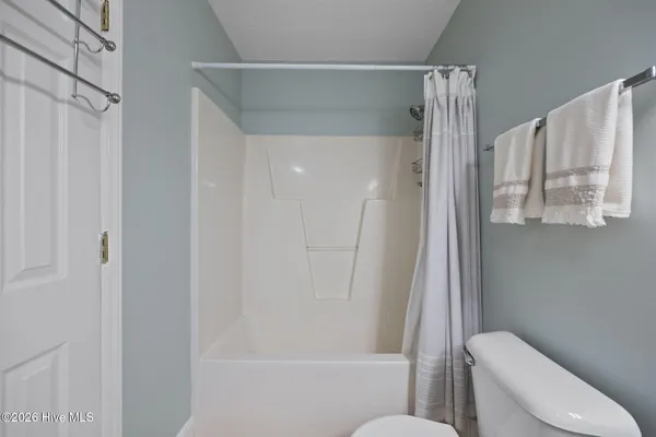 $179,900 | 3306 Mulberry Lane, Unit H, Greenville, NC 27858