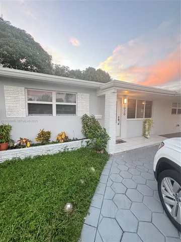 $2,800 | 1020 North 74th Terrace, Hollywood, FL 33024