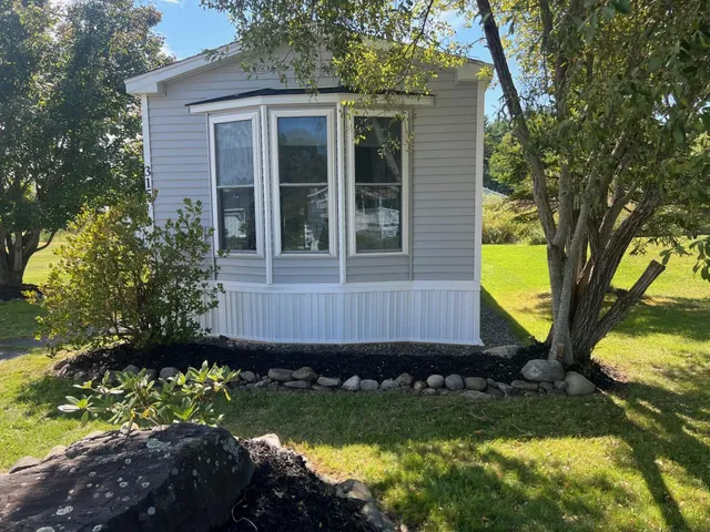 $279,900 | 315 Salmon Avenue, Portsmouth, NH 03801