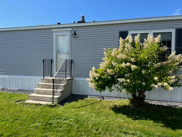 $269,900 | 315 Salmon Avenue, Portsmouth, NH 03801
