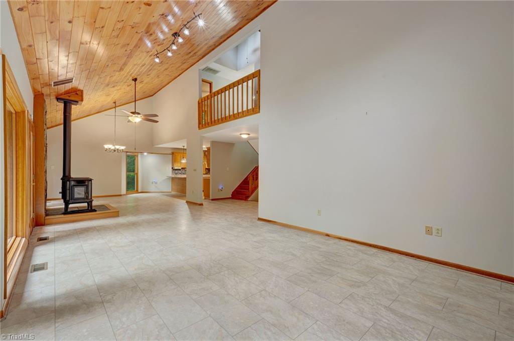 562 Bethlehem Church Road Eden, NC 27288 - Photo 12 of 50 Gallery Image 12