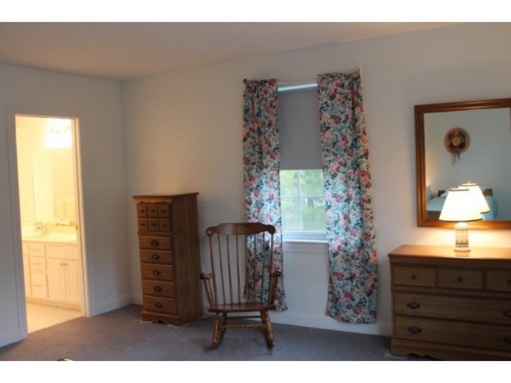 130 Pleasant Street Meredith, NH 03253 - Photo 12 of 28 Gallery Image 12