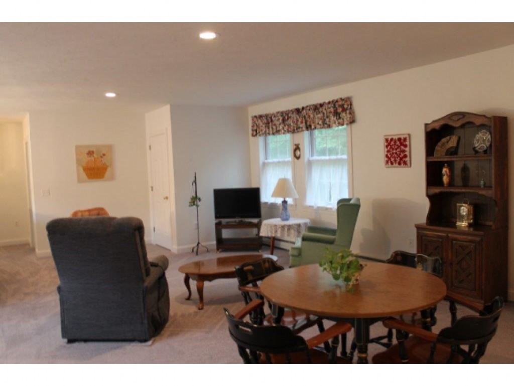 130 Pleasant Street Meredith, NH 03253 - Photo 24 of 28 Gallery Image 24