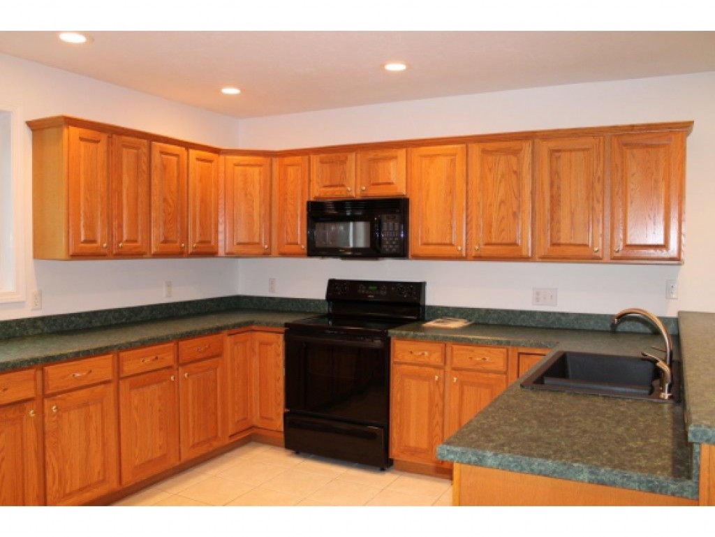 130 Pleasant Street Meredith, NH 03253 - Photo 26 of 28 Gallery Image 26