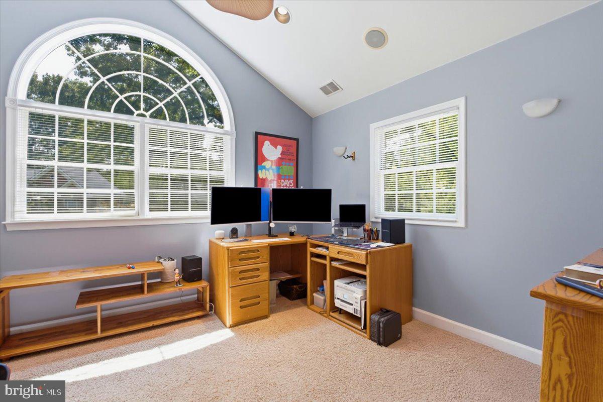 5803 Hall Street Burke, VA 22015 - Photo 40 of 77