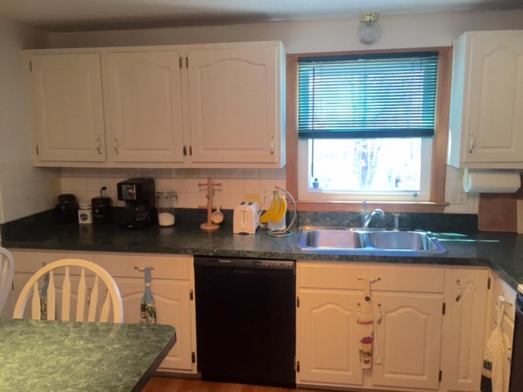 144 Robinson Road Hudson, NH 03051 - Photo 3 of 19 Gallery Image 3