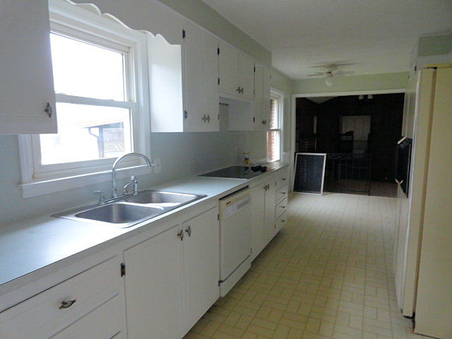 415 Fishing Village Road Plum Branch, SC 29845 - Photo 7 of 29 Kitchen