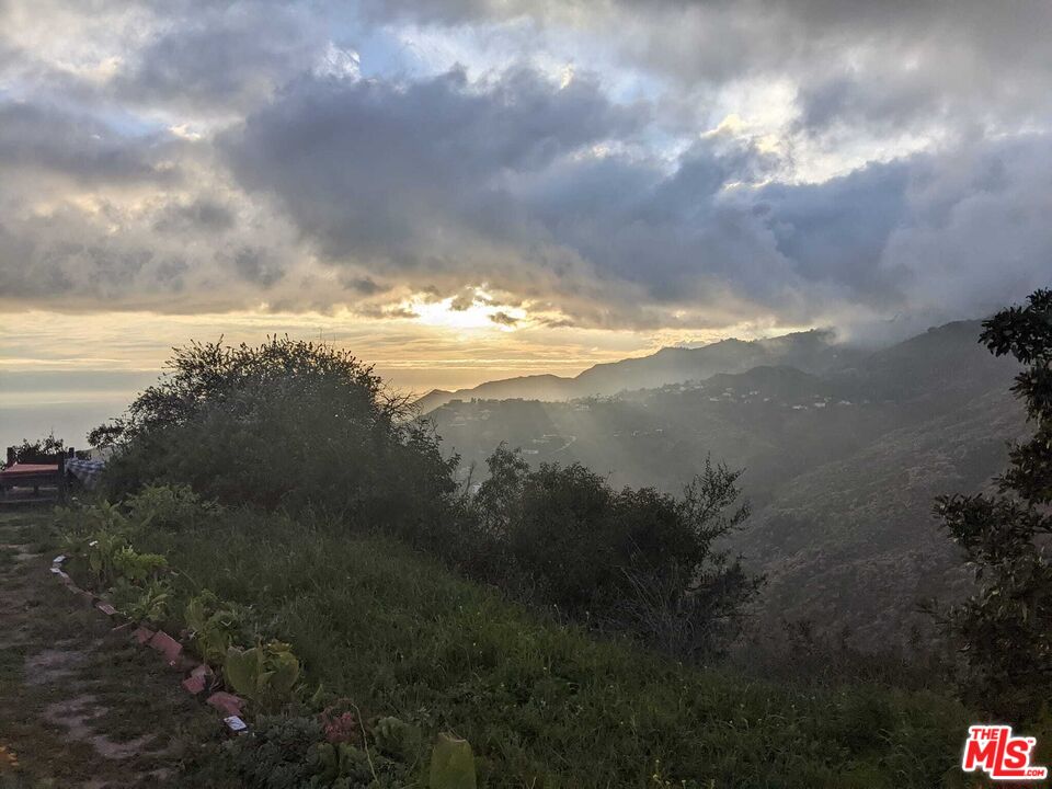 2195 Little Las Flores Road Topanga, CA 90290 - Photo 17 of 32 a view of lake