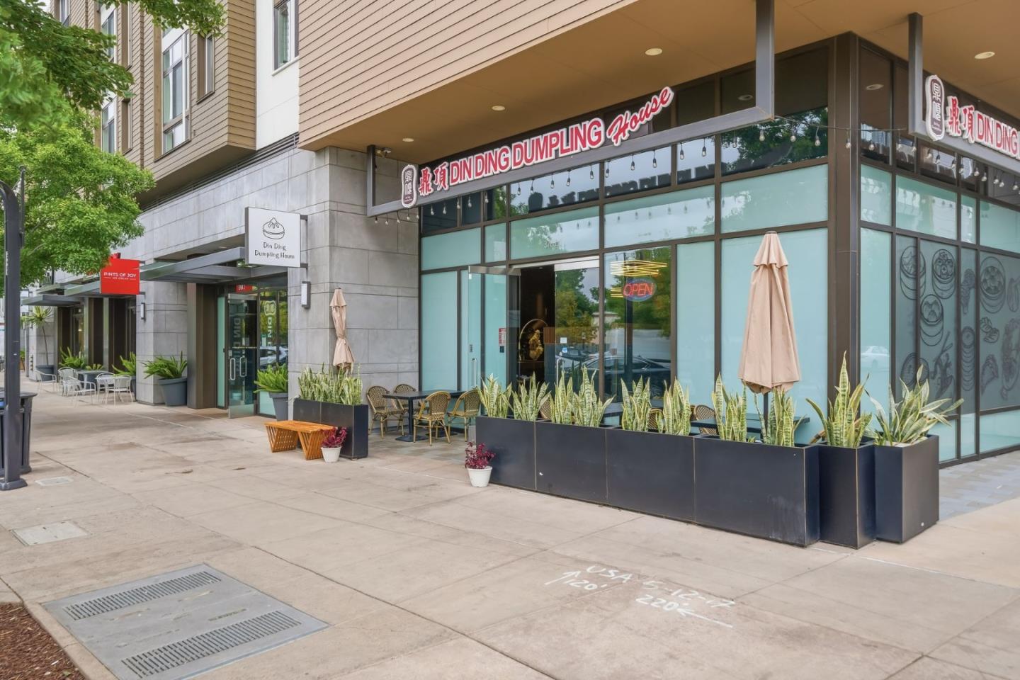 39124 Memorial Street Fremont, CA 94538 - Photo 7 of 40 a view of a building with sitting area