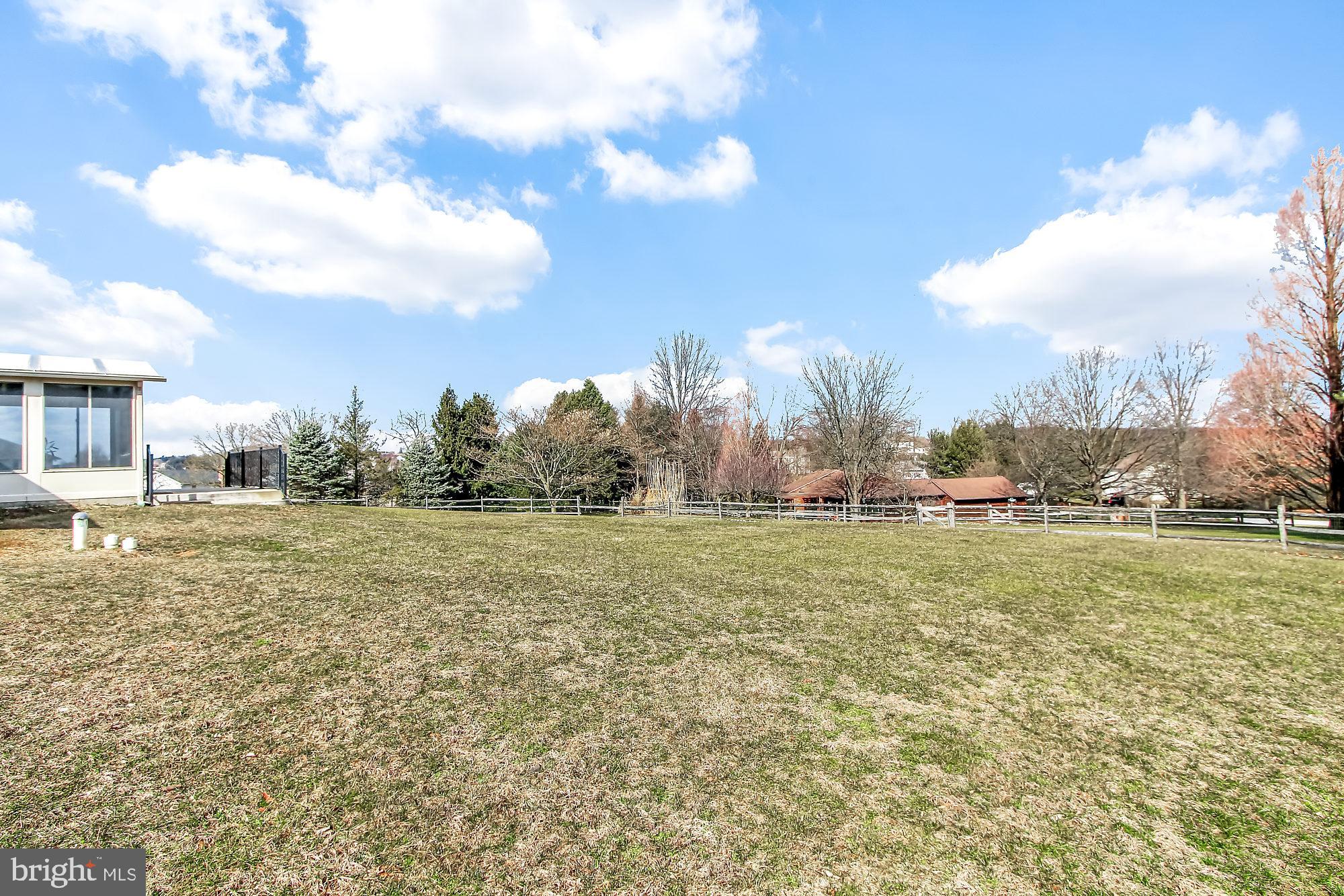 695 Dietz Road York, PA 17402 - Photo 23 of 25 Gallery Image 23