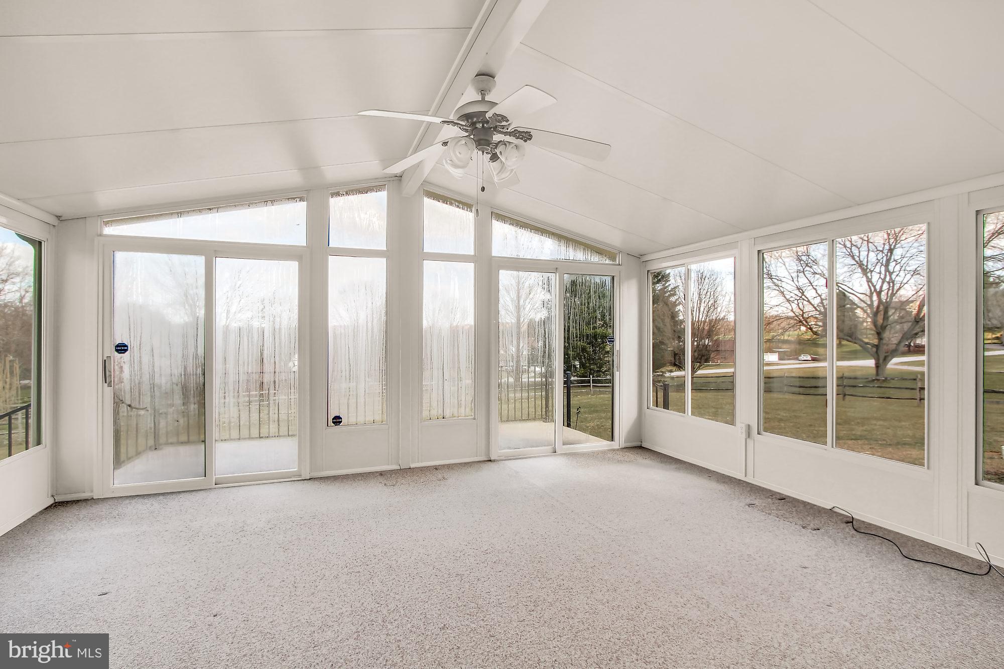 695 Dietz Road York, PA 17402 - Photo 8 of 25 Gallery Image 8