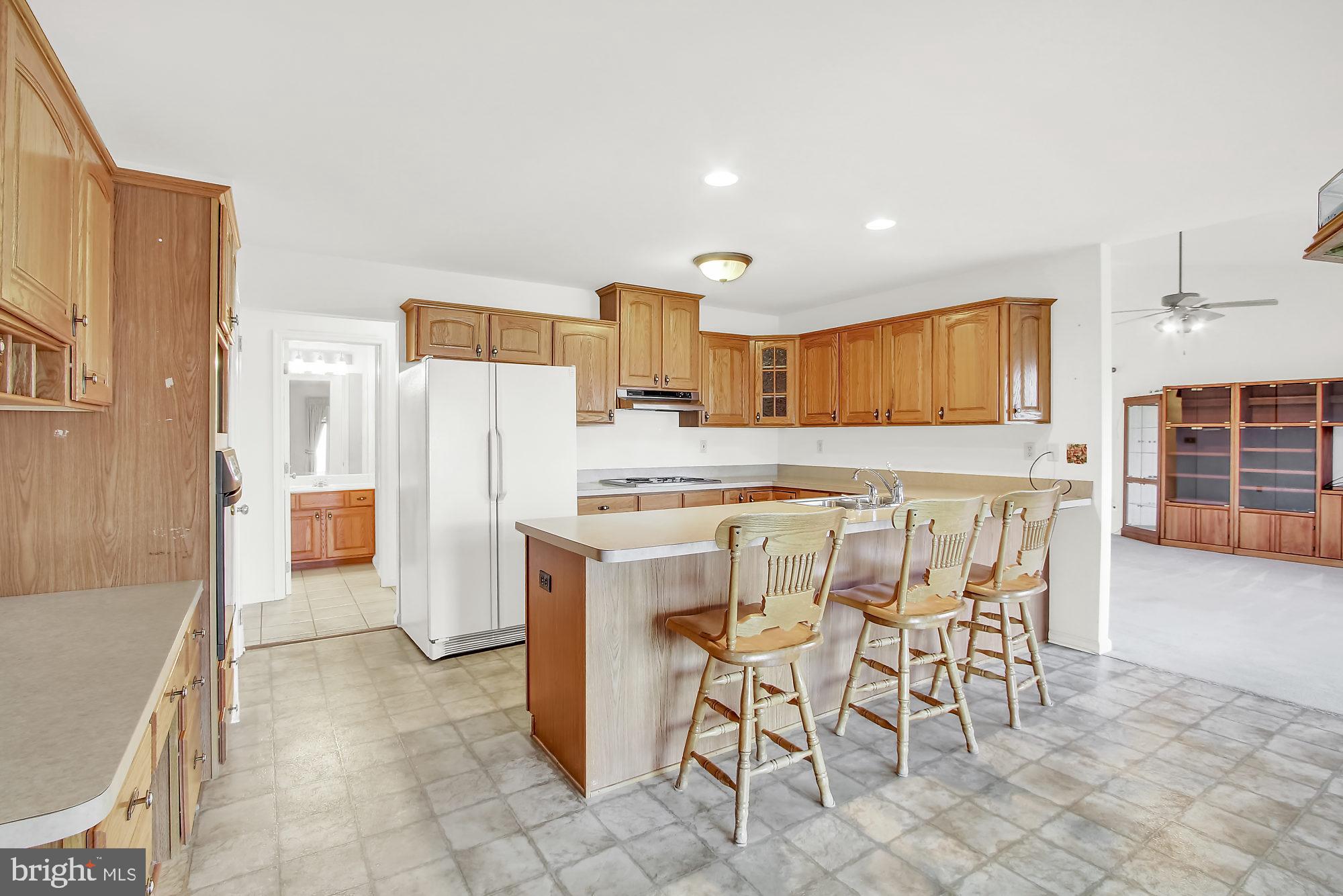 695 Dietz Road York, PA 17402 - Photo 9 of 25 Gallery Image 9