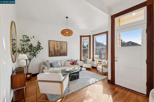 $995,000 | 2423 Tenth Street, Berkeley, CA 94710