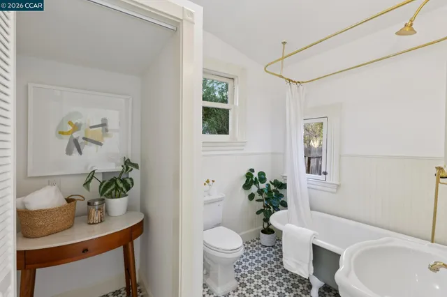 $995,000 | 2423 Tenth Street, Berkeley, CA 94710