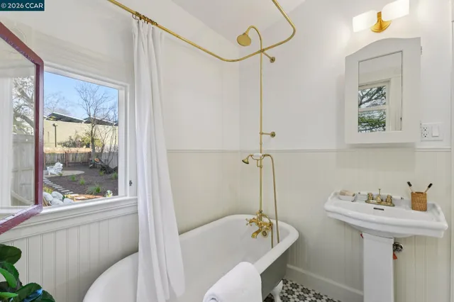 $995,000 | 2423 Tenth Street, Berkeley, CA 94710