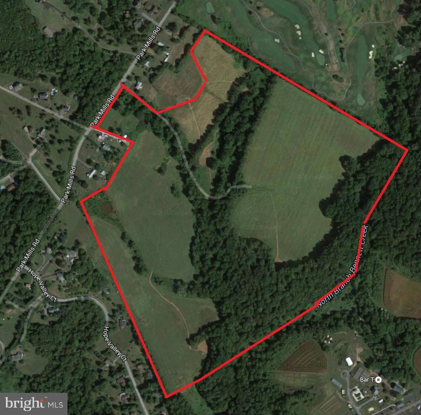 an aerial view of a tennis court