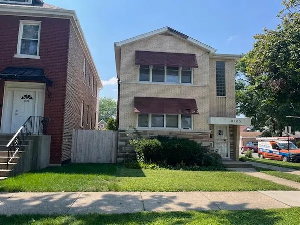 $1,800 | 6100 South Kenneth Avenue, Unit 2, Chicago, IL 60629