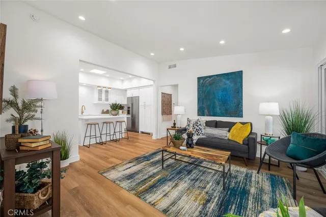 $685,000 | 1271 Kenwood Road, Unit 163L, Seal Beach, CA 90740