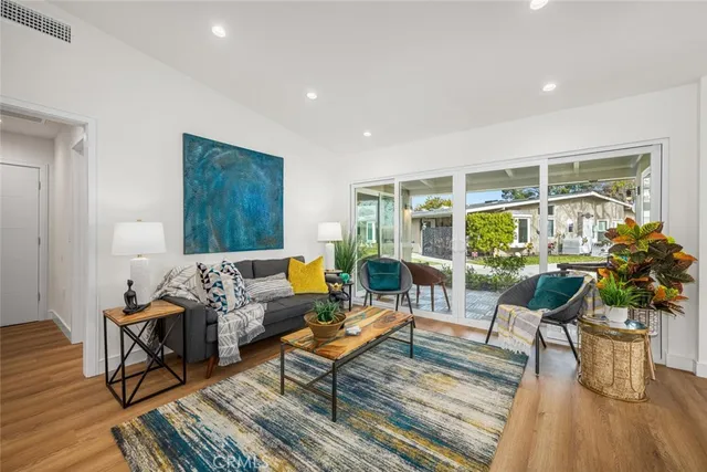 $685,000 | 1271 Kenwood Road, Unit 163L, Seal Beach, CA 90740