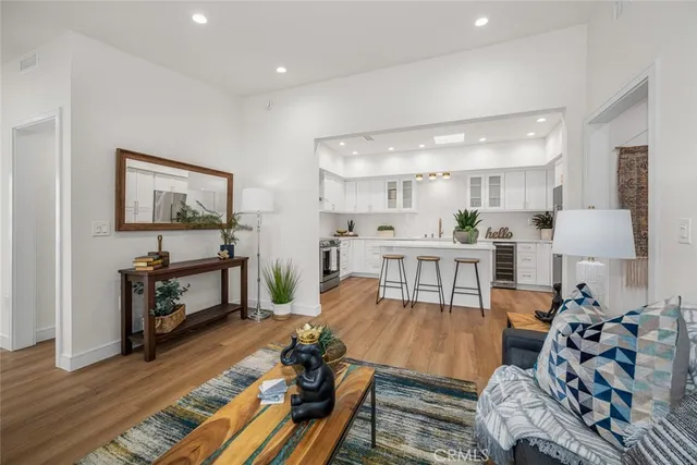 $685,000 | 1271 Kenwood Road, Unit 163L, Seal Beach, CA 90740