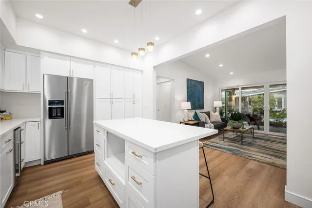 $685,000 | 1271 Kenwood Road, Unit 163L, Seal Beach, CA 90740