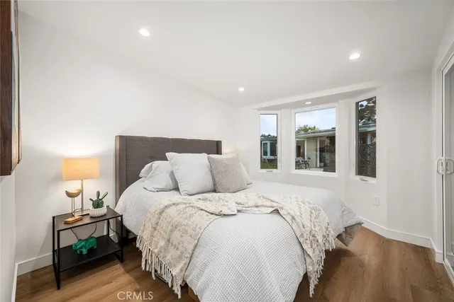 $685,000 | 1271 Kenwood Road, Unit 163L, Seal Beach, CA 90740