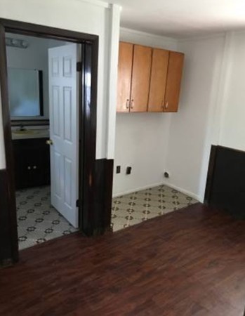 160 Oak Street Springfield, MA 01151 - Photo 23 of 26