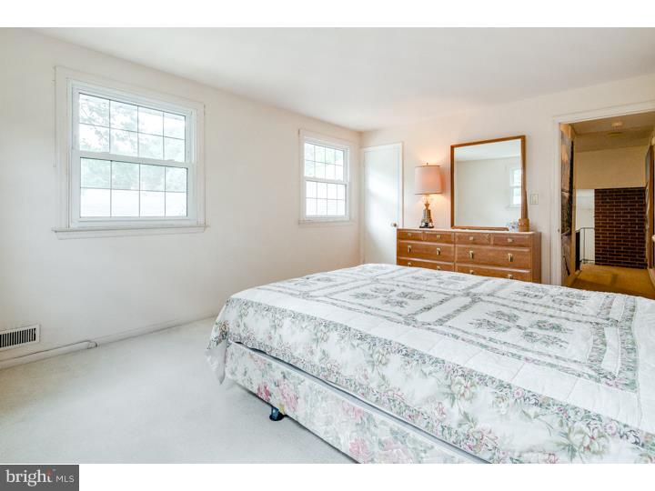 1119 Yardley Road Cherry Hill, NJ 08034 - Photo 16 of 21 Gallery Image 16